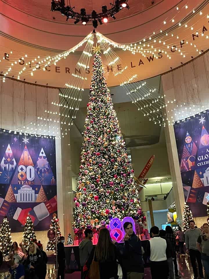 Christmas Tree at the Museum of Science and Industry 