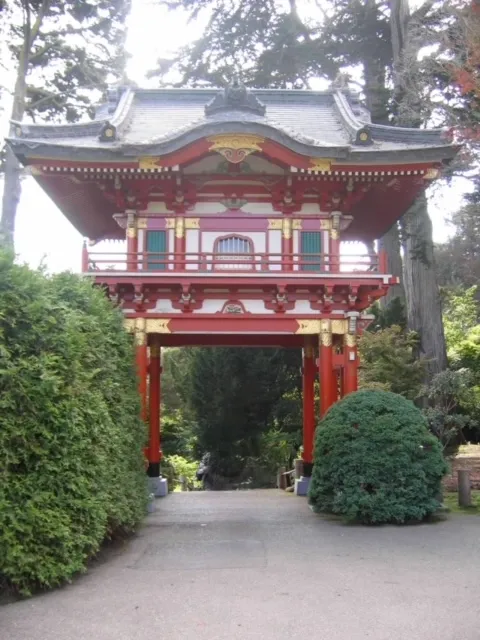 Japanese Tea Garden in Golden Gate Park San Francisco 