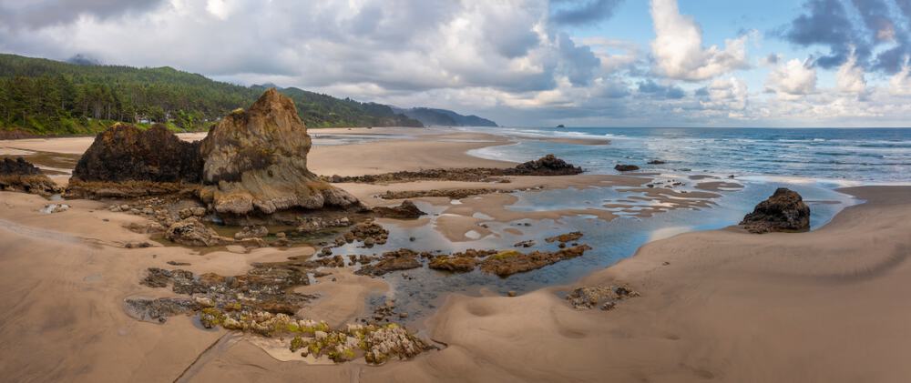 Arcadia Beach a top Cannon Beach Attraction, Oregon Rock Formations