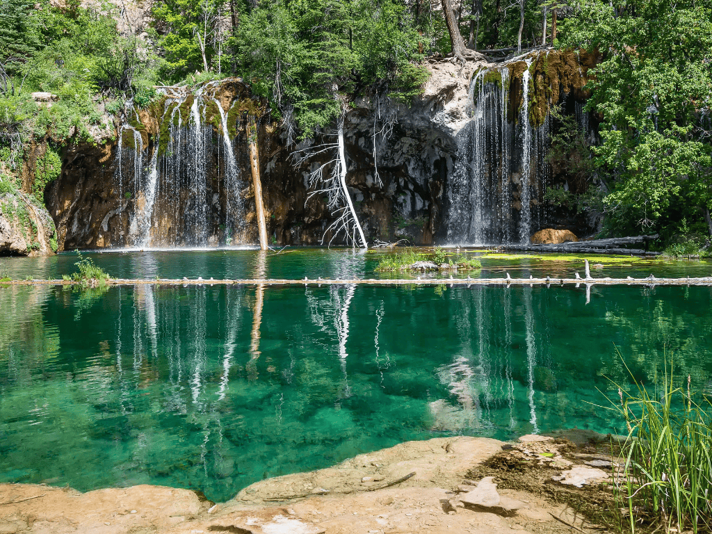 Turquoise waters at Hanging Lake in Colorado